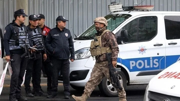 Τουρκία: Η αστυνομία ανέλαβε τον έλεγχο του κύριου τηλεοπτικού σταθμού της αντιπολίτευσης