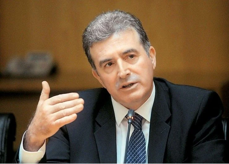 Χρυσοχοΐδης: Θα απαγορευθούν οι μισθώσεις και υπομισθώσεις διαμερισμάτων με δεκάδες μετανάστες
